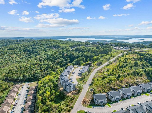 3107 S Vineyards Terrace Unit 5, Branson, MO 65616