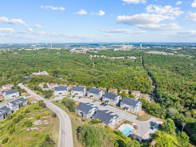 3107 S Vineyards Terrace Unit 5, Branson, MO 65616