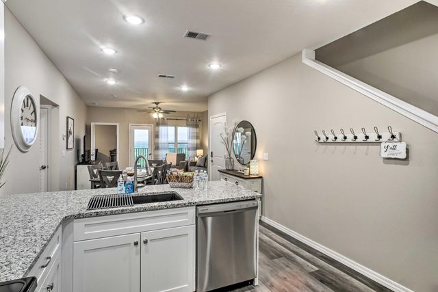 3107 S Vineyards Terrace Unit 5, Branson, MO 65616