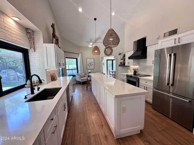 7627 E TURQUOISE Avenue, Scottsdale, AZ 85258