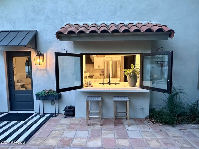 7627 E TURQUOISE Avenue, Scottsdale, AZ 85258