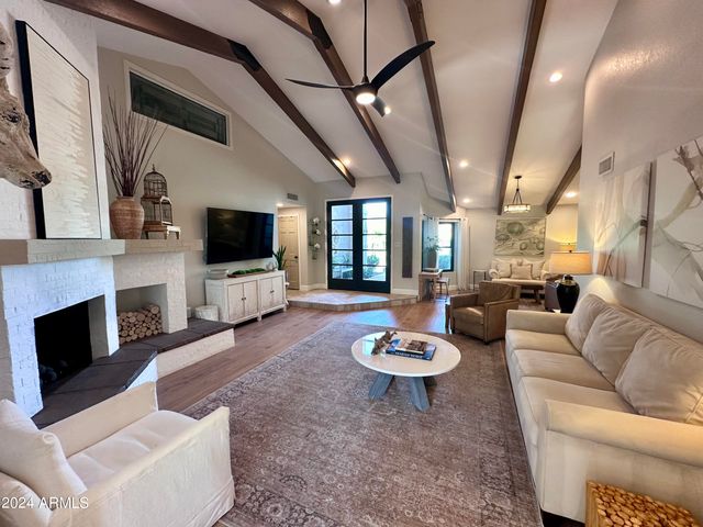 7627 E TURQUOISE Avenue, Scottsdale, AZ 85258