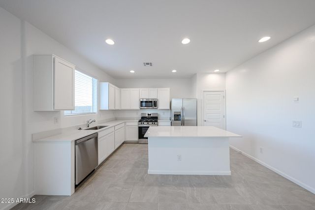 9540 W PINCHOT Avenue, Phoenix, AZ 85037