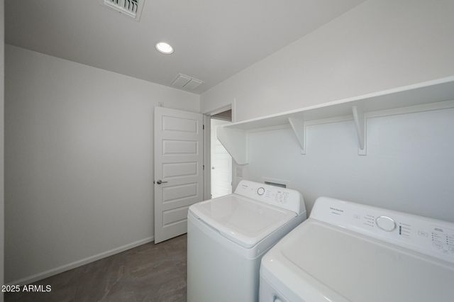 9540 W PINCHOT Avenue, Phoenix, AZ 85037