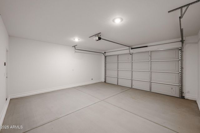 9540 W PINCHOT Avenue, Phoenix, AZ 85037