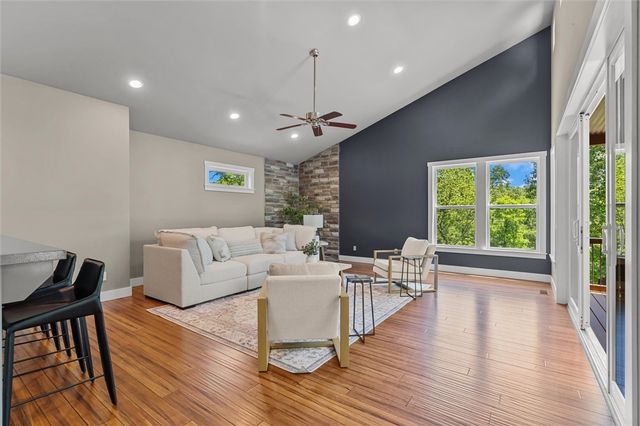 13164 Stoneridge Road, Bentonville, AR 72712