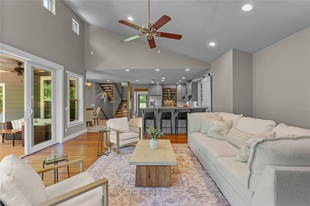 13164 Stoneridge Road, Bentonville, AR 72712