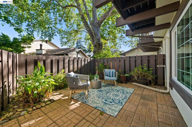 36405 Sereno Cmn, Fremont, CA 94536