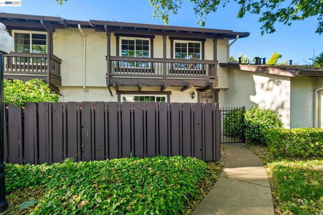 36405 Sereno Cmn, Fremont, CA 94536