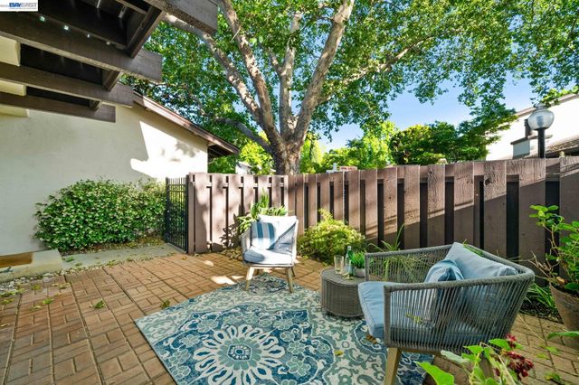 36405 Sereno Cmn, Fremont, CA 94536