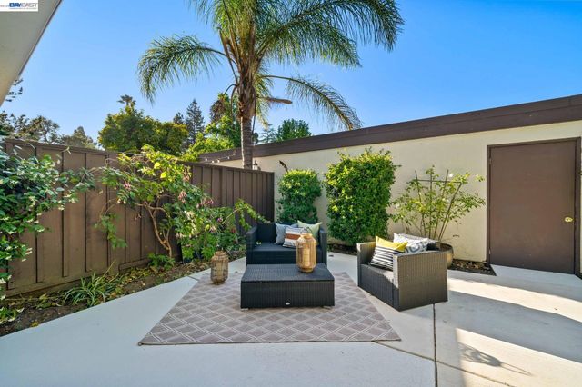 36405 Sereno Cmn, Fremont, CA 94536