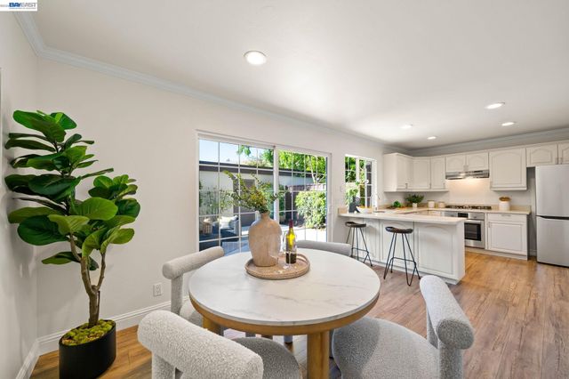 36405 Sereno Cmn, Fremont, CA 94536