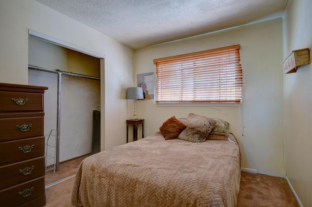 1513 Aragon Road SW, Albuquerque, NM 87105