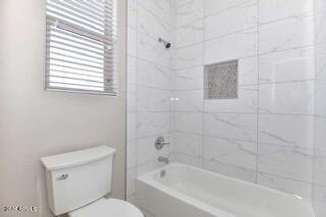 9207 W BENT TREE Drive, Peoria, AZ 85383