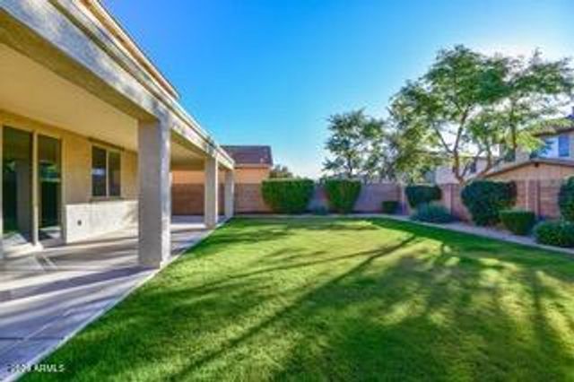 9207 W BENT TREE Drive, Peoria, AZ 85383