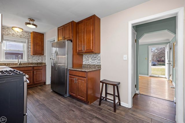 46514 Wright Avenue, Shelby Twp, MI 48317