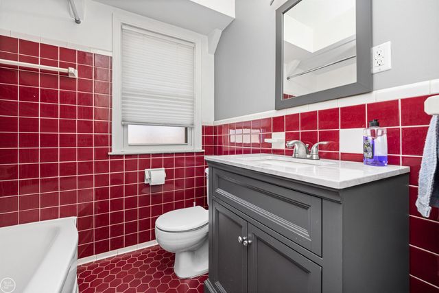 46514 Wright Avenue, Shelby Twp, MI 48317