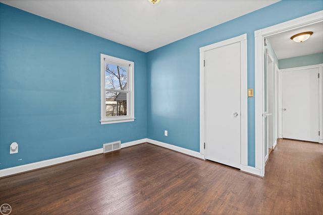 46514 Wright Avenue, Shelby Twp, MI 48317