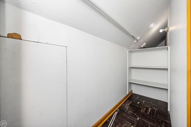 46514 Wright Avenue, Shelby Twp, MI 48317