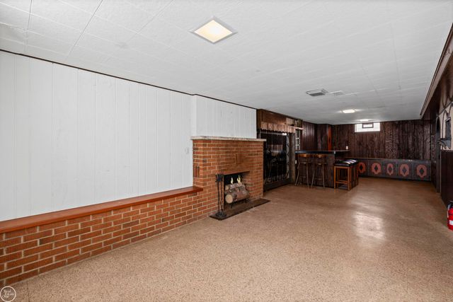 46514 Wright Avenue, Shelby Twp, MI 48317