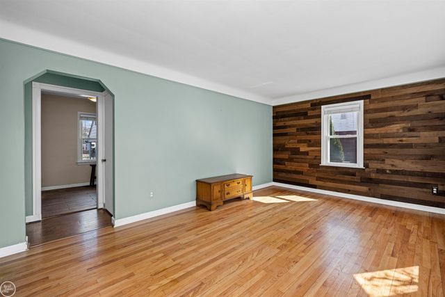 46514 Wright Avenue, Shelby Twp, MI 48317