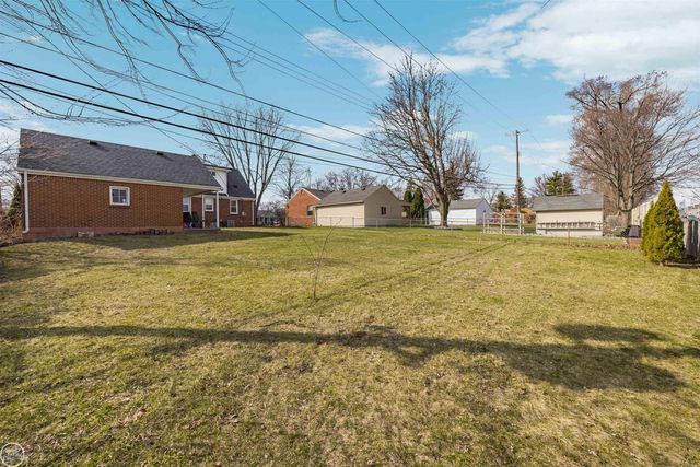 46514 Wright Avenue, Shelby Twp, MI 48317