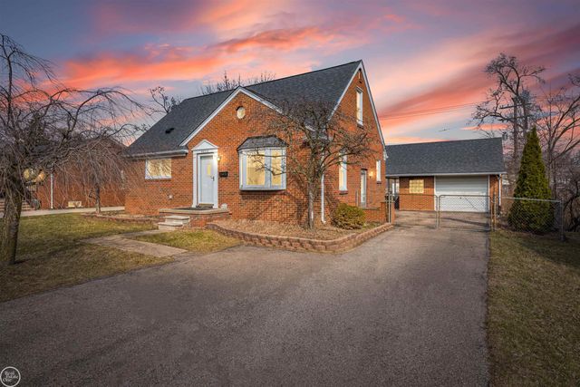 46514 Wright Avenue, Shelby Twp, MI 48317