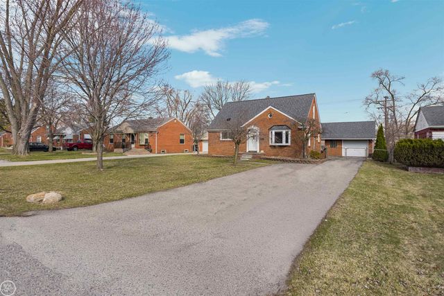 46514 Wright Avenue, Shelby Twp, MI 48317