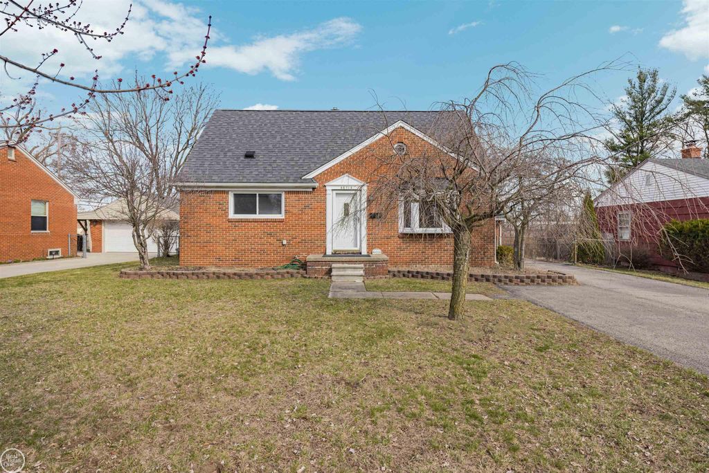 46514 Wright Avenue, Shelby Twp, MI 48317