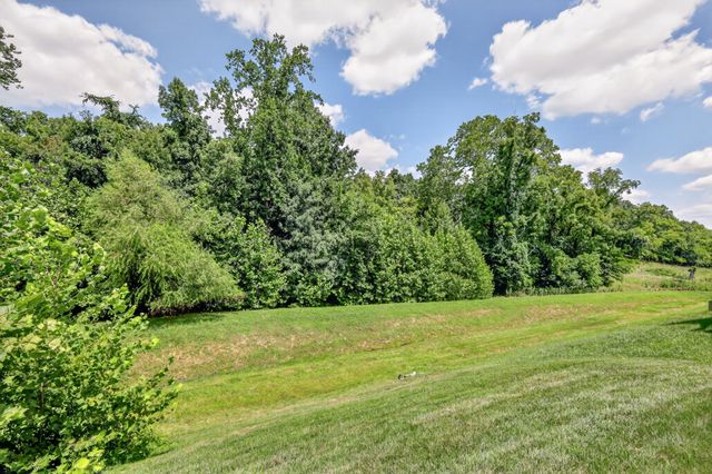 2020 Hedgelawn Dr, Lebanon, TN 37090