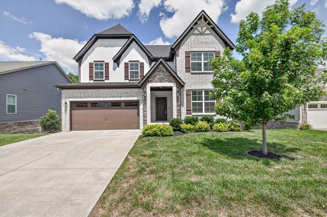 2020 Hedgelawn Dr, Lebanon, TN 37090