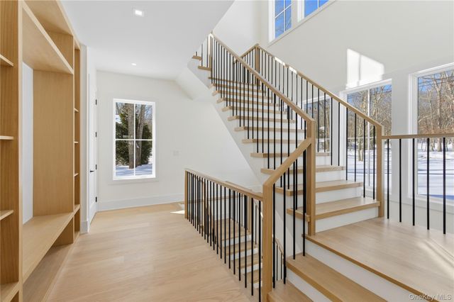 12 Lincoln Street, Sag Harbor, NY 11963