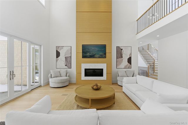 12 Lincoln Street, Sag Harbor, NY 11963