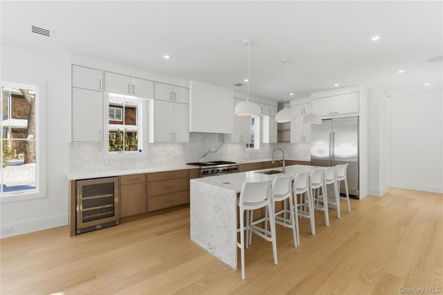 12 Lincoln Street, Sag Harbor, NY 11963