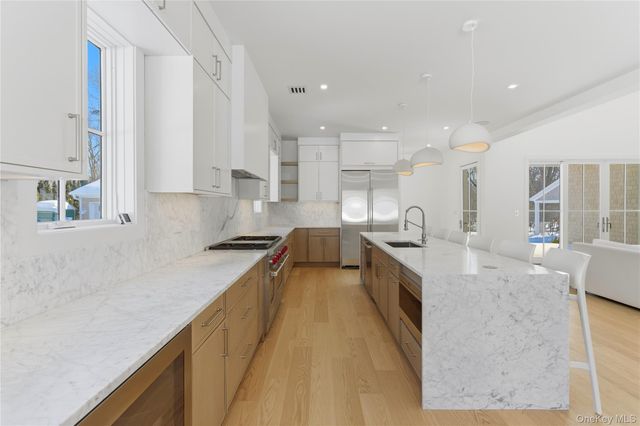 12 Lincoln Street, Sag Harbor, NY 11963