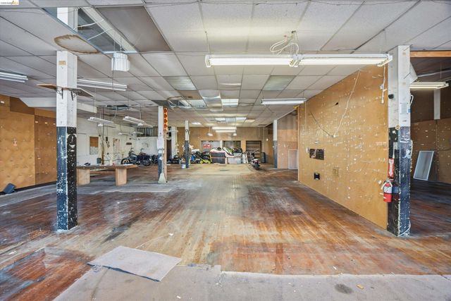 511 3Rd St, Rodeo, CA 94572