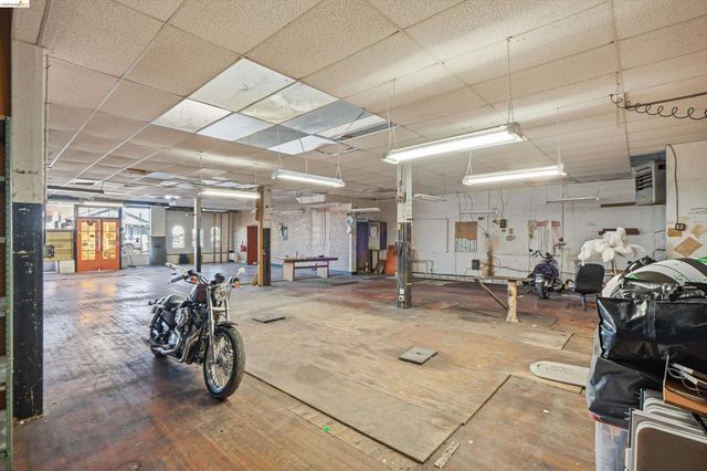 511 3Rd St, Rodeo, CA 94572