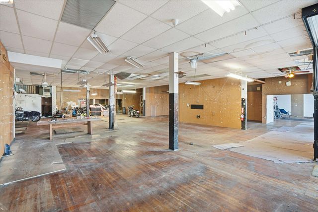 511 3Rd St, Rodeo, CA 94572