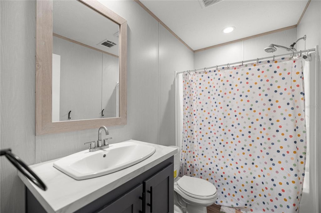 Image 23 of property listing at 14440 SE 21ST PLACE, Morriston, FL 32668