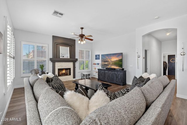 9661 E Greenway Street, Mesa, AZ 85207