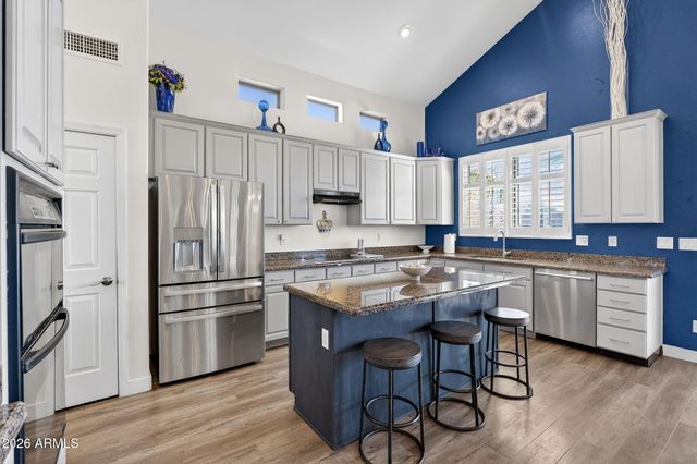 9661 E Greenway Street, Mesa, AZ 85207