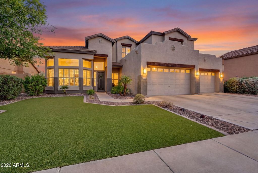 9661 E Greenway Street, Mesa, AZ 85207