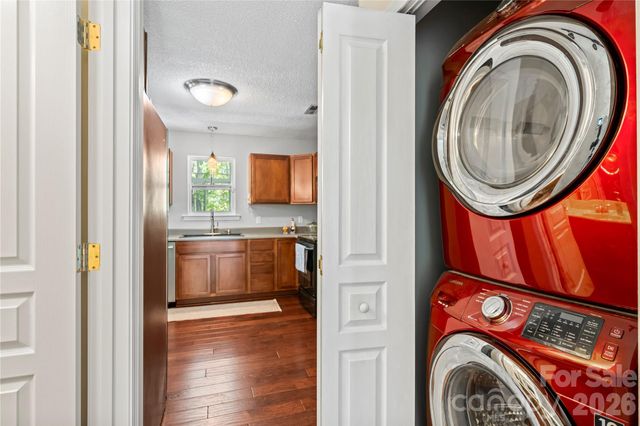 27 Sunview Circle, Arden, NC 28704