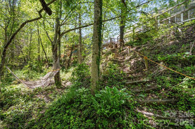 27 Sunview Circle, Arden, NC 28704