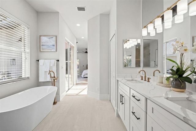 7318 EATON COURT, University Park, FL 34201