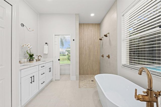 7318 EATON COURT, University Park, FL 34201
