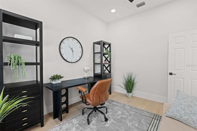7318 EATON COURT, University Park, FL 34201