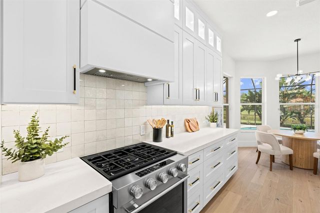 7318 EATON COURT, University Park, FL 34201
