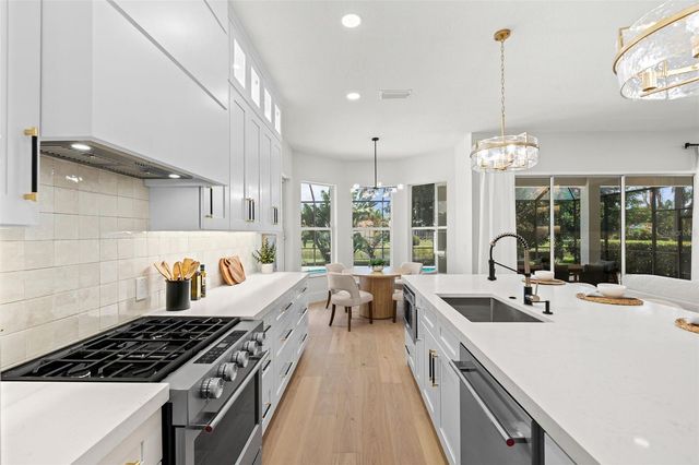 7318 EATON COURT, University Park, FL 34201