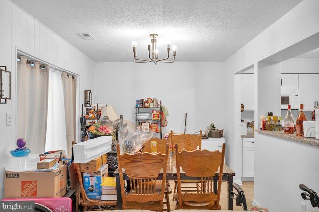 18 CHISWICK DR, Lindenwold, NJ 08021